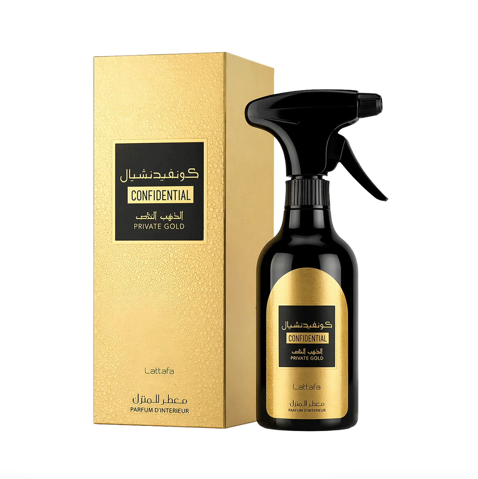 Uno scatto del prodotto di alta qualità del flacone spray per ambienti Lattafa Confidential Private Gold esposto accanto alla sua elegante scatola, che mostra un design sofisticato che si adatta perfettamente a qualsiasi ambiente domestico di lusso.